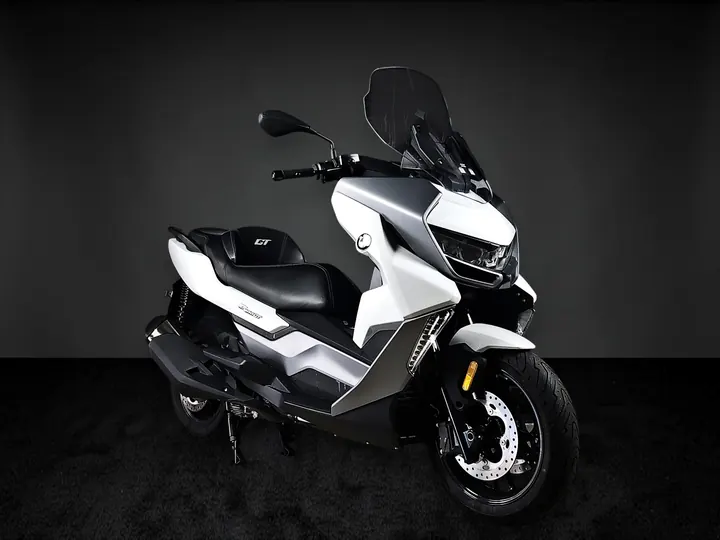 [BMW 공식모델] C400GT ABS 럭셔리 투어링, BMW모토라드 공식 보증 워런티 2027년 5월, 무사고 관리잘된 신차급 2024년식 홈서비스 중고매물 740만원